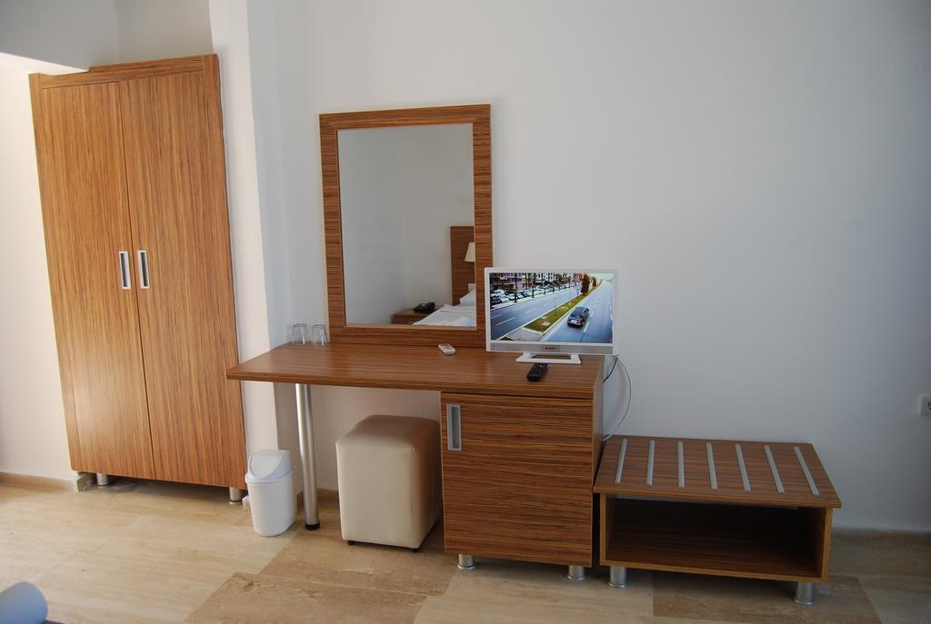 Club Blue White All Inclusive Turgutreis Habitación foto